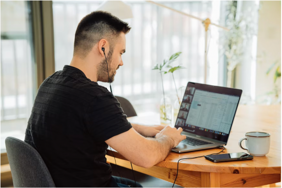How to Turn Your Garage Into the Perfect Home Office