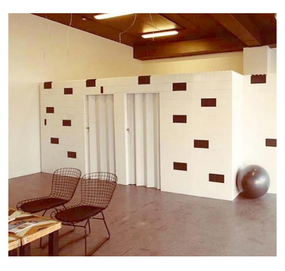 EverBlock® T-Shaped Wall Kit With Doors 7' high