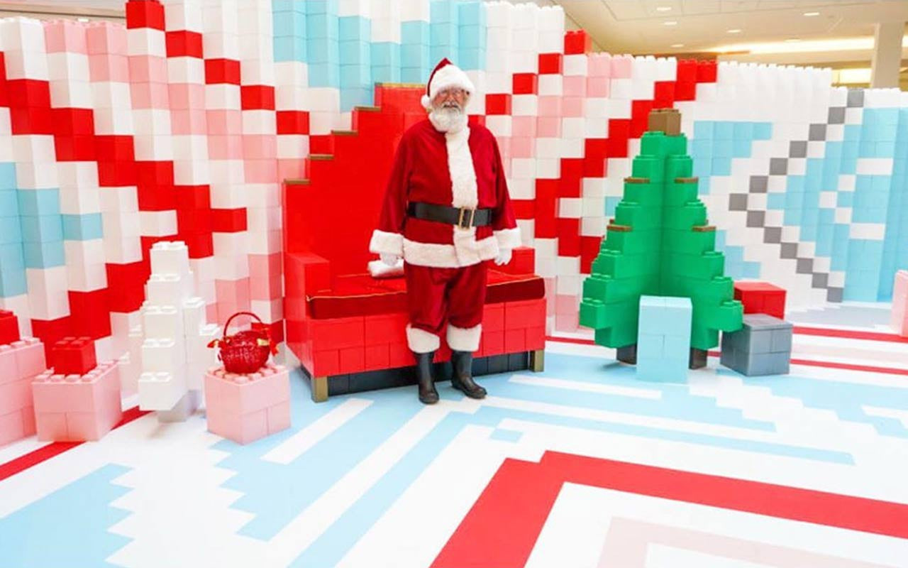 EverBlock® Model Christmas Tree & Gifts