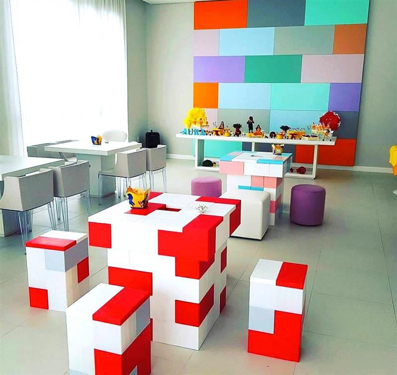 EverBlock® High-Top Table & Stools
