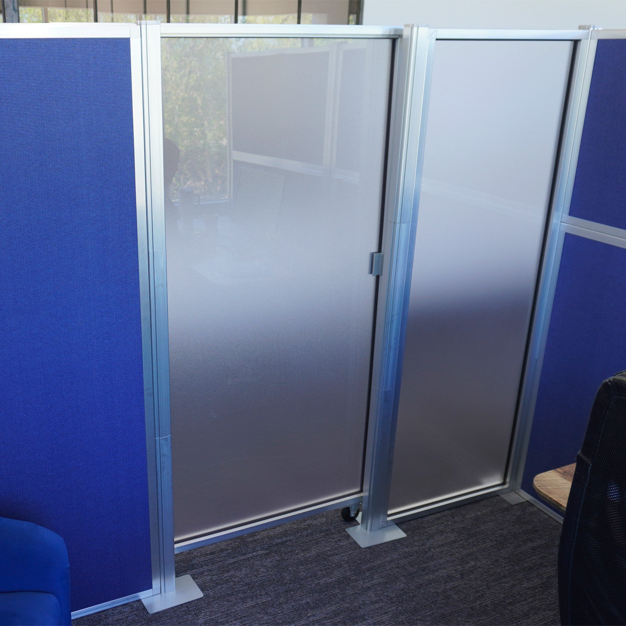 Hush Panel Cubicle Kit With Door