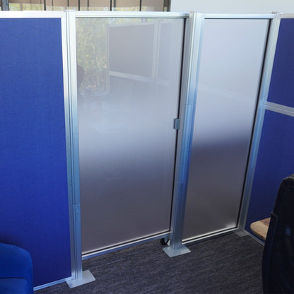 Hush Panel Cubicle Kit With Door
