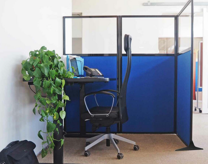 Work Station Screen